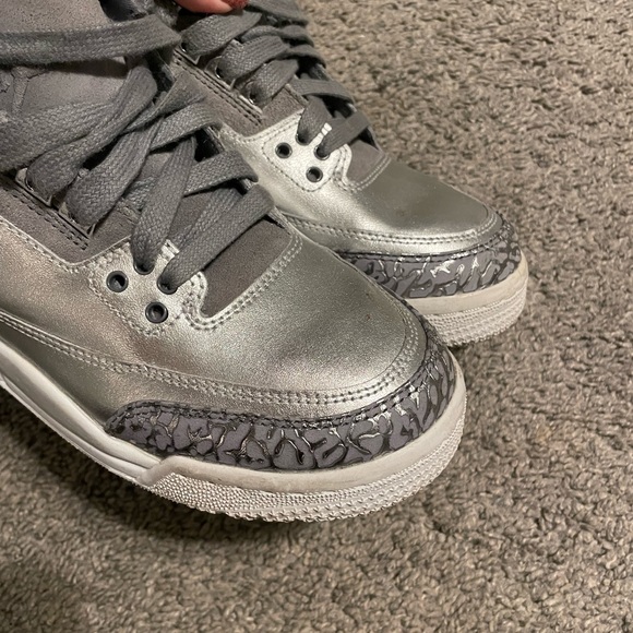 Silver Air Jordans women or kids - Picture 6 of 8